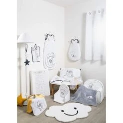 DISNEY Winnie Coussin De Chaise - 28 X 38 Cm -Philips Boutique disney winnie coussin de chaise 28 x 38 cm 3148801040997 735788