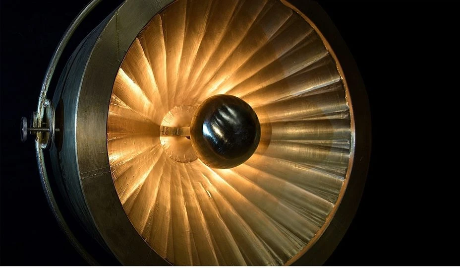 Lampadaire Art Déco Métal Doré Mate Yavain H 154 4 Lampadaire Art Déco Métal Doré Mate Yavain H 154 – Image 2