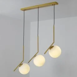 Suspension Verre Blanc Et Métal Doré Mifaso -Philips Boutique suspension verre blanc et metal dore doremi 3327480054680 532652