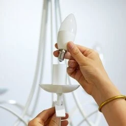 WiZ Ampoule Connectée Flamme Intensité Variable E14 40W -Philips Boutique wiz ampoule connectee flamme intensite variable e14 40w 8718699786212 760530